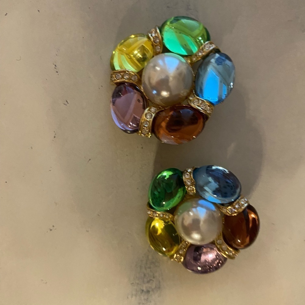 Park Lane 80'S Gold Lucite Cabochon & Swaorvksi Crystal Earrings